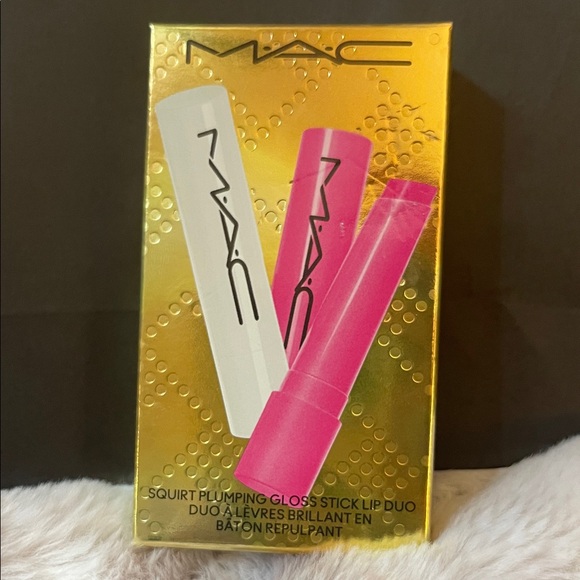 MAC Pink Lipstick Set with Bags - Picture 3 of 3